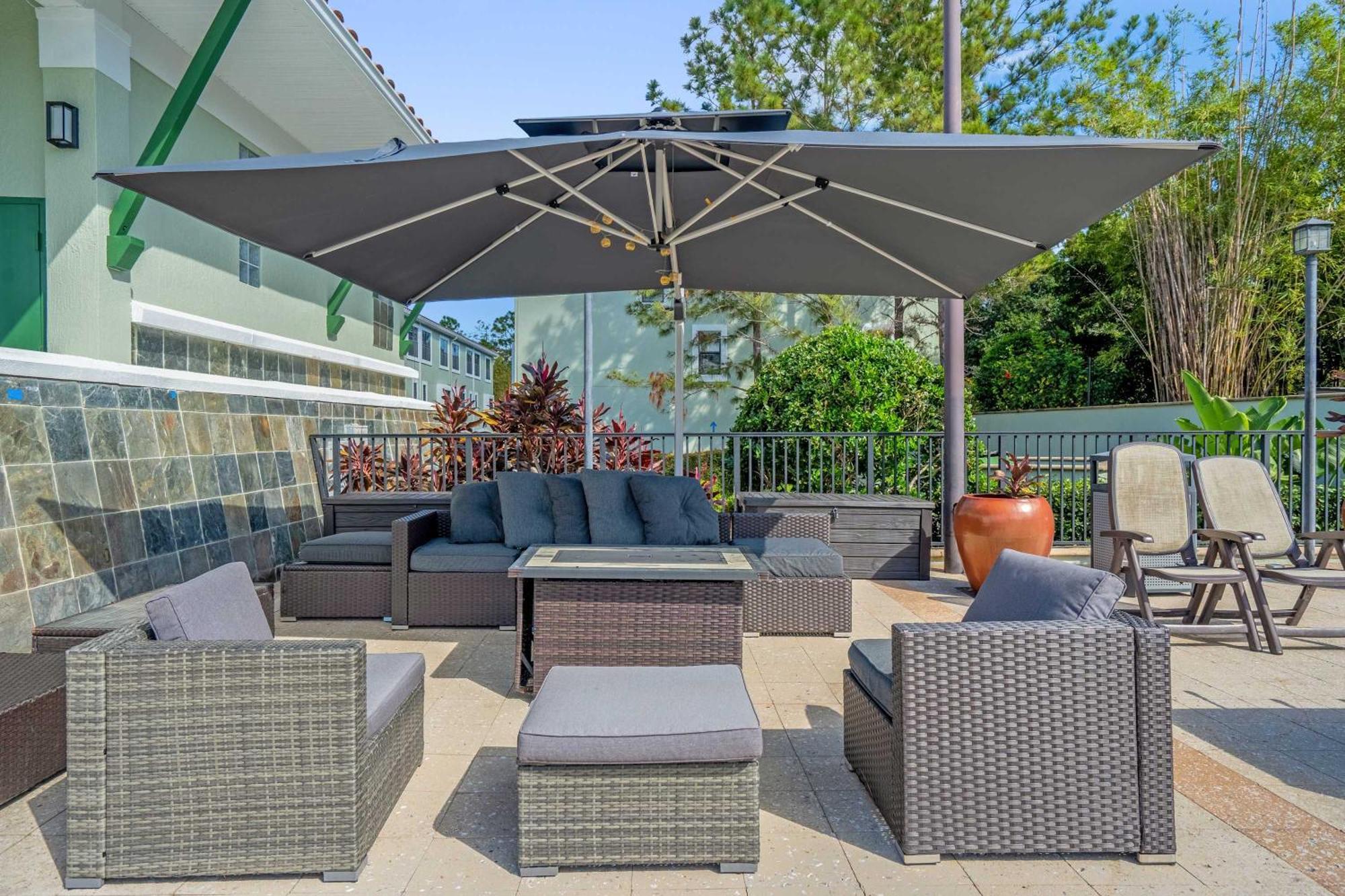 Magical Winter Memories Recent Renovated Townhome Orlando Exterior photo